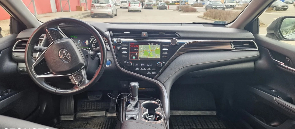 Toyota Camry cena 123900 przebieg: 125354, rok produkcji 2020 z Warszawa małe 781